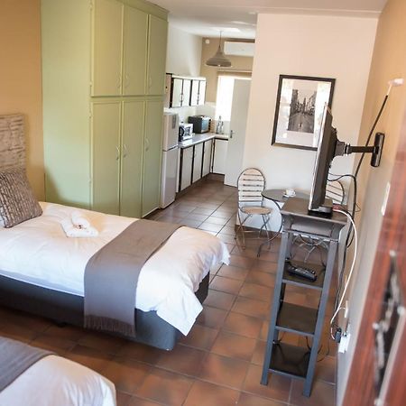 Melrose Place Guestrooms بوتشيفستروم المظهر الخارجي الصورة
