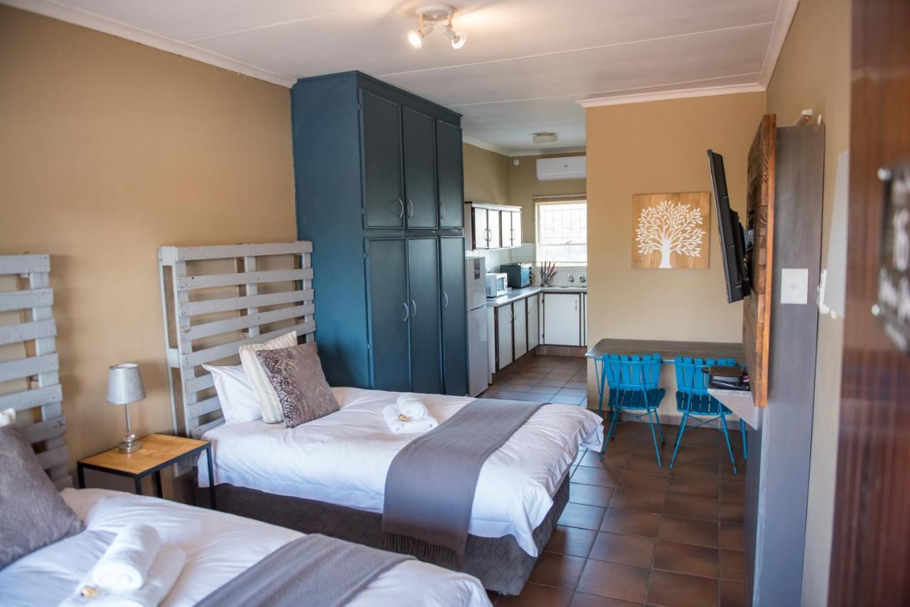 Melrose Place Guestrooms بوتشيفستروم المظهر الخارجي الصورة